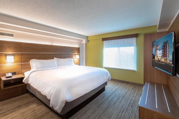 Holiday Inn Express & Suites Asheville Downtown, an IHG Hotel image 10