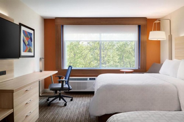 Holiday Inn Express & Suites Asheville Downtown, an IHG Hotel image 14