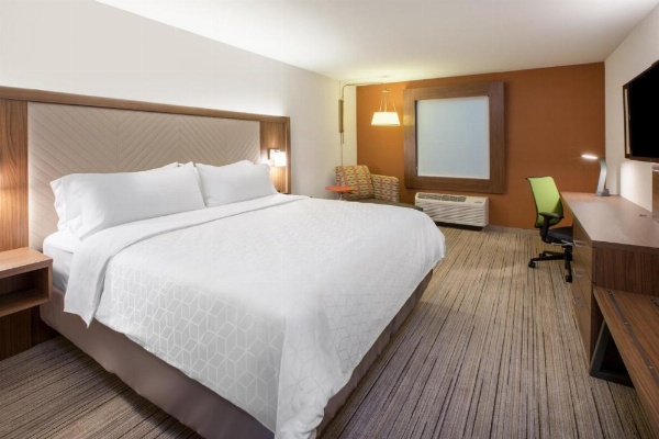 Holiday Inn Express & Suites Asheville Downtown, an IHG Hotel image 15